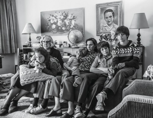 (L to R) Verónica García as Sra. Teresa, Daniela Demesa as Sofi, Marco Graf as Pepe, Marina De Tavira as Sofia, Diego Cortina Autrey as Toño, Carlos Peralta Jacobson as Paco in Roma, written and directed by Alfonso Cuarón. Photo by Carlos Somonte