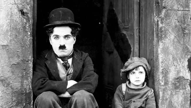 PSÍ ŽIVOT + KID / film square 2021