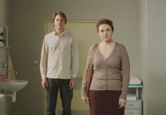 SPRÁVA O ZÁCHRANE MRTVEHO / premiéra